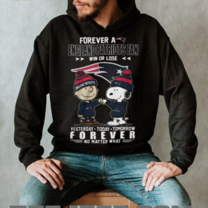 New England Patriots Snoopy & Charlie Brown “Forever A Fan” Win Or Lose T Shirt New England Patriots Snoopy & Charlie Brown “Forever A Fan” Win Or Lose T Shirt