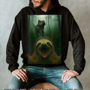 Screaming Sloth Selfie with T Rex Dinosaur Funny Graphic T Shirt Screaming Sloth Selfie with T Rex Dinosaur Funny Graphic T Shirt