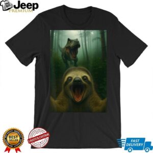 Screaming Sloth Selfie with T Rex Dinosaur Funny Graphic T Shirt