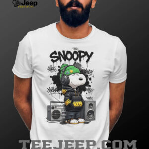 Snoopy Hip Hop Streetwear Design Boombox & Graffiti Graphic Tee