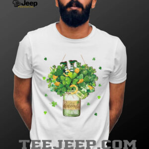 Welcome Lucky Mason Jar Shamrock Bouquet St. Paddy's Day Art T Shirt
