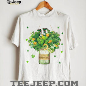 Welcome Lucky Mason Jar Shamrock Bouquet St. Paddy's Day Art T Shirt
