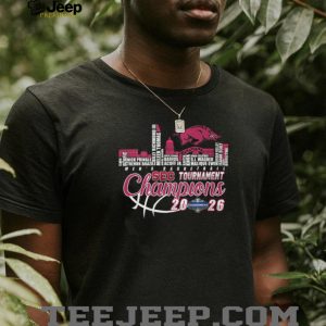 Arkansas Razorbacks 2026 SEC Champions Basketball Skyline Roster Signatures Shirt