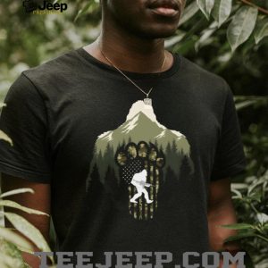 Bigfoot Hunting Camo American Flag Paw Print Mountain T Shirt