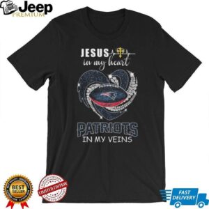 Jesus In My Heart Patriots In My Veins New England Football Faith Glitter Graphic T Shirt Jesus In My Heart Patriots In My Veins New England Football Faith Glitter Graphic T Shirt