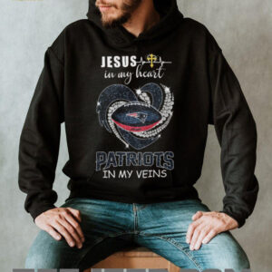 Jesus In My Heart Patriots In My Veins New England Football Faith Glitter Graphic T Shirt