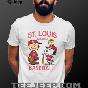 St. Louis Cardinals Baseball Peanuts Charlie Brown and Snoopy Fan T Shirt