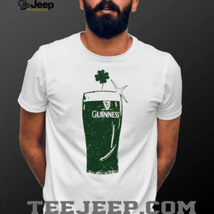 Vintage Guinness Green Pint Glass St. Patrick’s Day T Shirt Vintage Guinness Green Pint Glass St. Patrick’s Day T Shirt