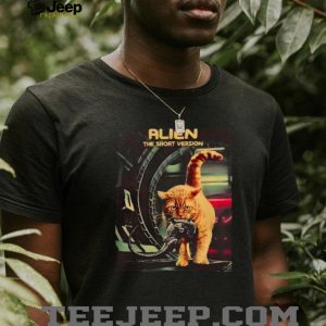 Jonesy the Cat vs. Xenomorph Alien The Short Version T Shirt