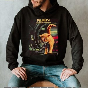 Jonesy the Cat vs. Xenomorph Alien The Short Version T Shirt Jonesy the Cat vs. Xenomorph Alien The Short Version T Shirt