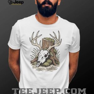 Mossy Deer Skull Antlers Forest Stump Hunting Graphic T shirt