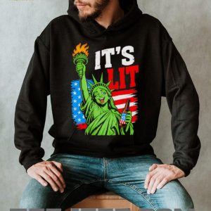It’s Lit Statue Of Liberty Drinking Beer Fourth Of July Vintage American Flag T Shirt It’s Lit Statue Of Liberty Drinking Beer Fourth Of July Vintage American Flag T Shirt