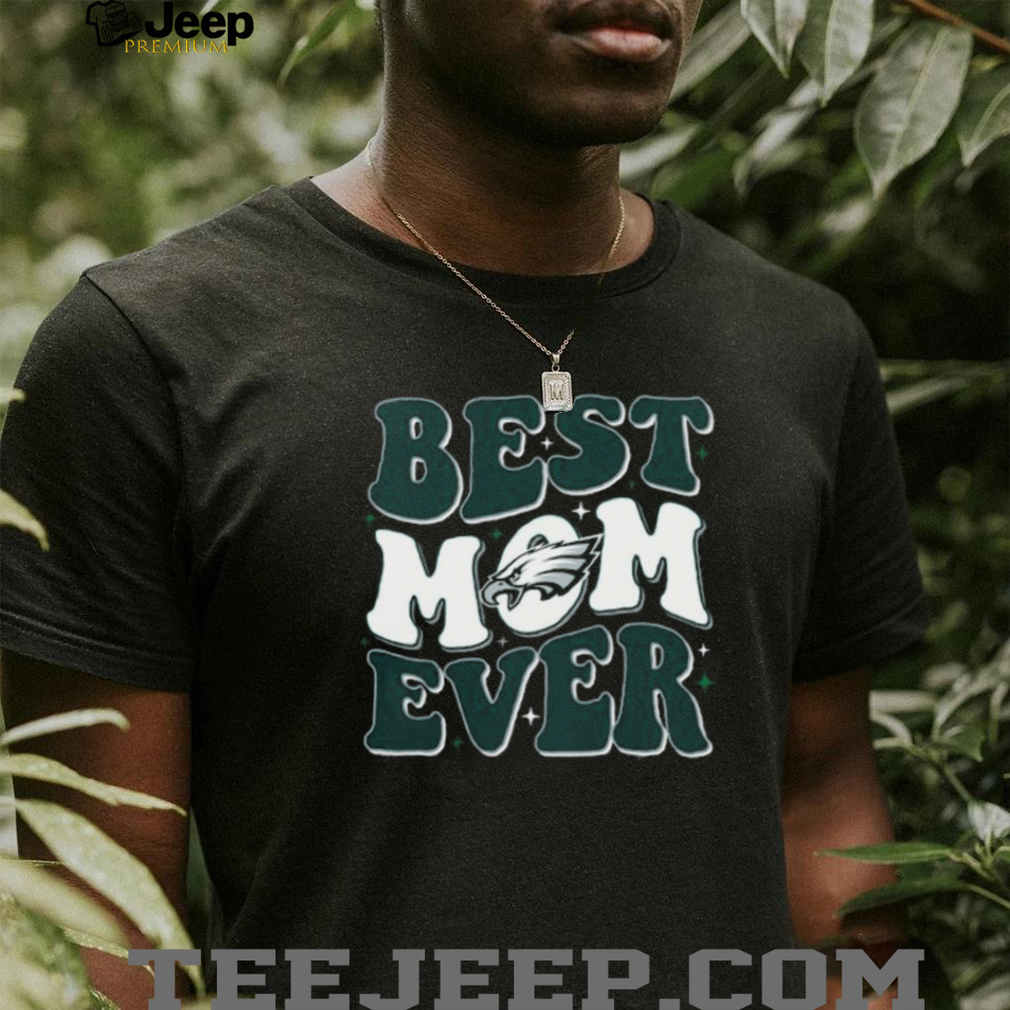 Philadelphia Eagles Best Mom Ever Retro Script Typography Sports Fan Women T Shirt Philadelphia Eagles Best Mom Ever Retro Script Typography Sports Fan Women T Shirt