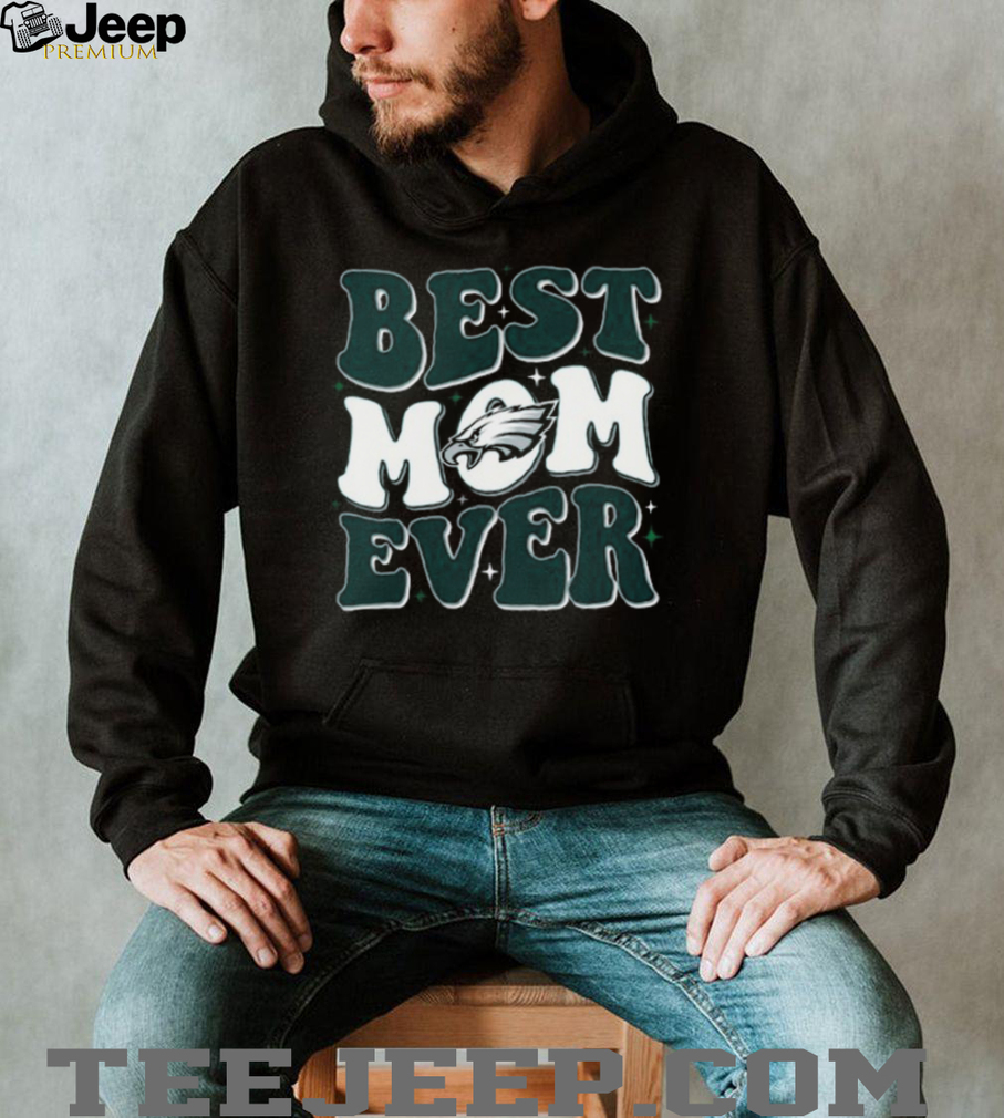 Philadelphia Eagles Best Mom Ever Retro Script Typography Sports Fan Women T Shirt Philadelphia Eagles Best Mom Ever Retro Script Typography Sports Fan Women T Shirt