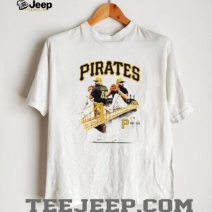 Pittsburgh Pirates Baseball Roberto Clemente Bridge Graphic T Shirt