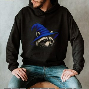 Magic Raccoon Blue Wizard Hat Trash Panda Fantasy Halloween T Shirt