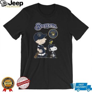 Milwaukee Brewers MLB Charlie Brown Snoopy Woodstock Baseball Fan Black T Shirt