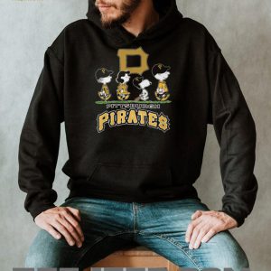 Pittsburgh Pirates Peanuts Characters Charlie Brown Snoopy Walking Under Gold Logo T Shirt