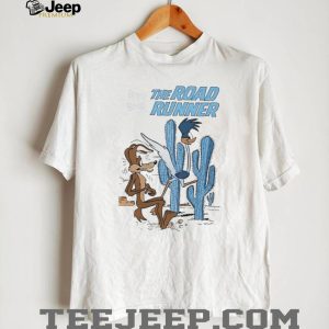 Road Runner And Wile E Coyote Desert Scene T Shirt