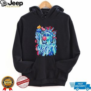 Statue of Liberty Bubblegum Sunglasses Pop Art T Shirt