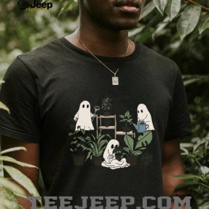 Cute Ghost Plant Mom Gardening Botanical Spooky Aesthetic T Shirt