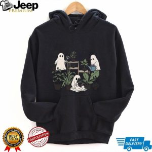 Cute Ghost Plant Mom Gardening Botanical Spooky Aesthetic T Shirt