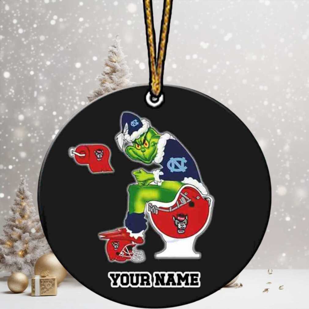 Grinch Christmas X North Carolina Tar Heels Sitting On Toilet Nc State Wolfpack Christmas Tree Decorations Ornament Funny College Football NCAA Grinch Christmas X North Carolina Tar Heels Sitting On Toilet Nc State Wolfpack Christmas Tree Decorations Ornament Funny College Football NCAA