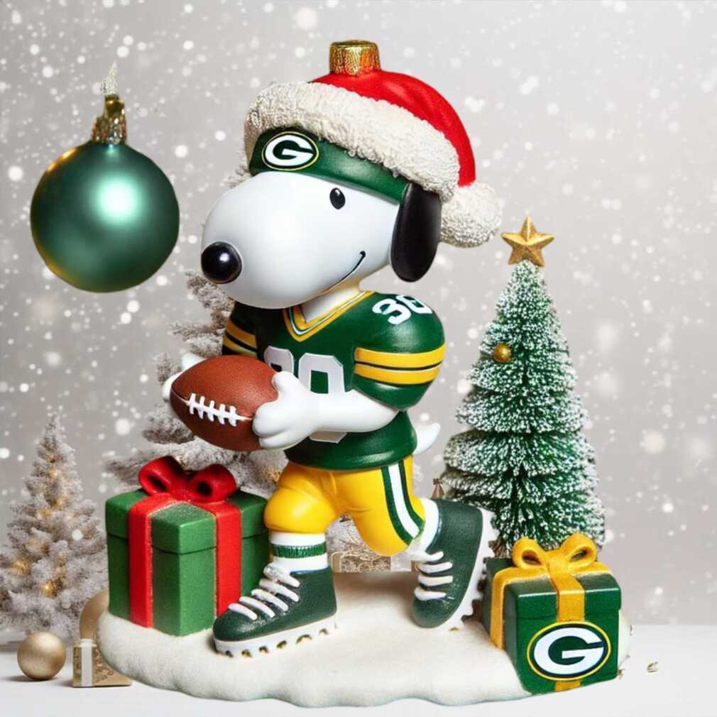 Packers Christmas Tree Ornament Snoopy Charlie Brown NFL Green Bay