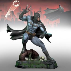 Batman The Dark Knight Returns Collectible Figure