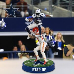 Dallas Cowboys George Pickens Jump Over Tackle NFL Figurine Desktop Ornament