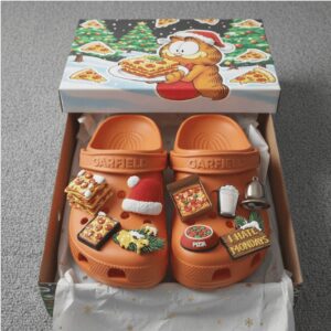 I Hate Mondays Garfield & Pizza Clog Sandals