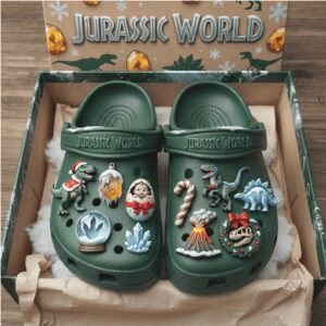 Jurassic World Green Classic Clogs with Dinosaur & Holiday Charms