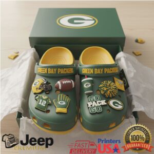 Official NFL Green Bay Packers Classic Clogs crocs