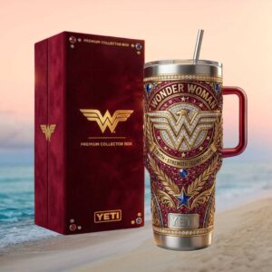 Offical Wonder Woman Collector's Edition 40oz Tumbler Jeweled Superhero Truth Strength Compassion Tumbler