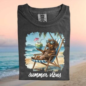 Dachshund Summer Vibes Beach Chair Coconut Drink T Shirt