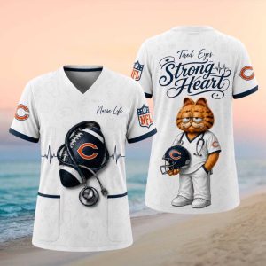 Garfield Tired Eyes Strong Heart Chicago Bears NFL T Shirt