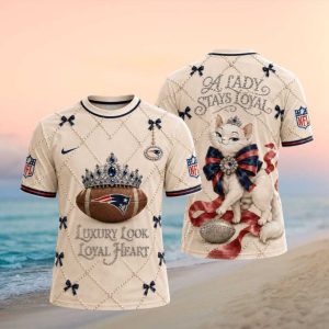 New England Patriots Luxury Pearl Cat Loyal Lady T Shirt